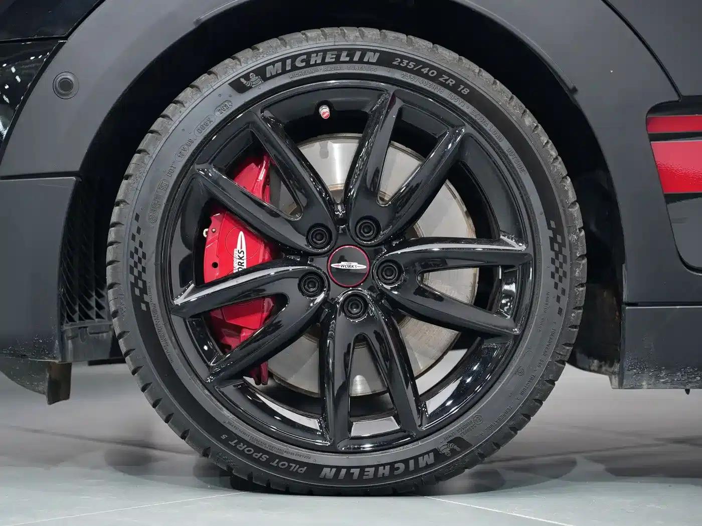 2022 MINI JCW CLUBMAN Facelift 2.0T JOHN COOPER WORKS ALL-IN — миниатюра 10