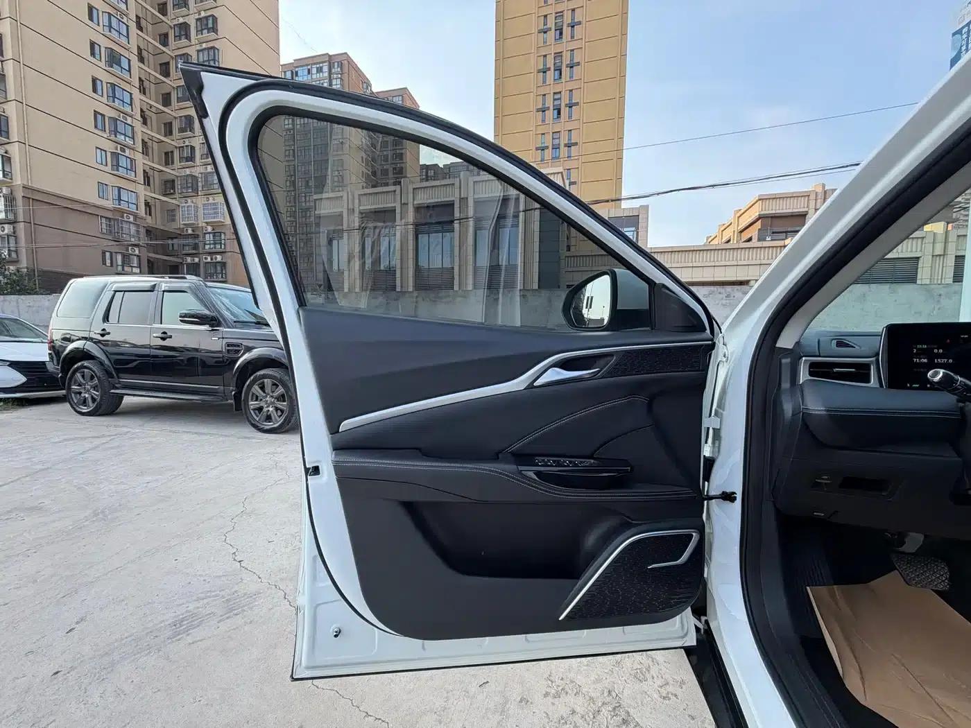 Nezha U 2023 Model, Nezha U-II 400 U-Show Edition, Lithium Iron Phosphate — миниатюра 15
