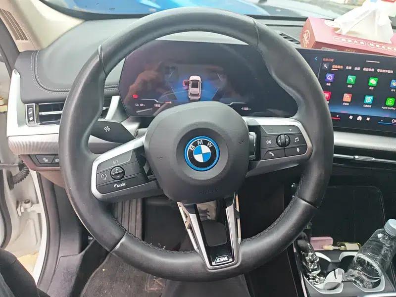 2024 BMW iX1 eDrive25L M Sport Package — миниатюра 11