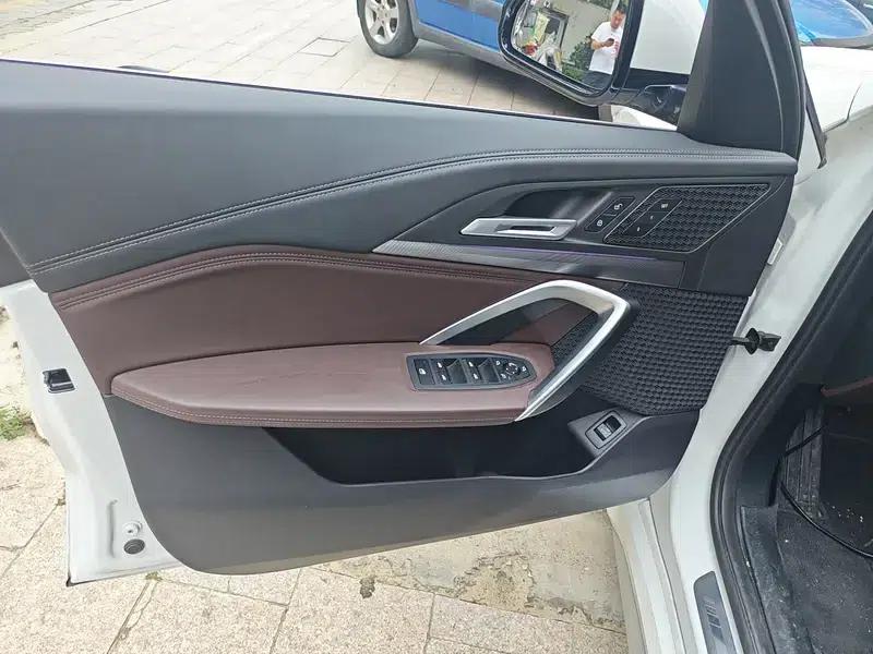 2024 BMW iX1 eDrive25L M Sport Package — миниатюра 16