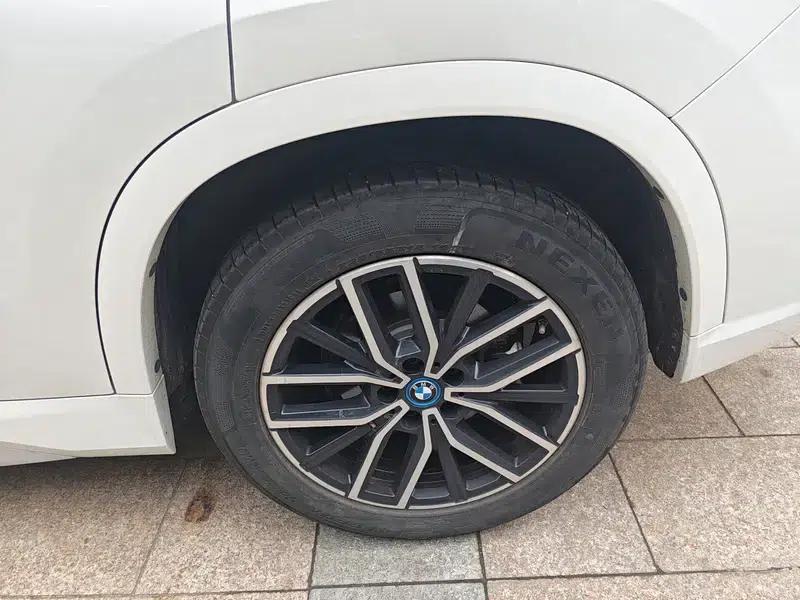 2024 BMW iX1 eDrive25L M Sport Package — миниатюра 20