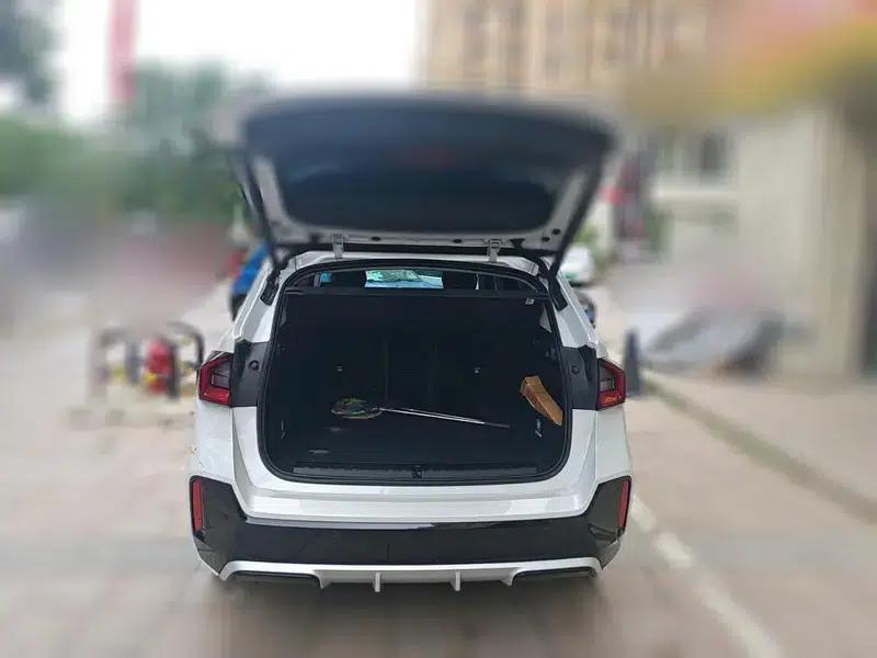2024 BMW iX1 eDrive25L M Sport Package — миниатюра 21