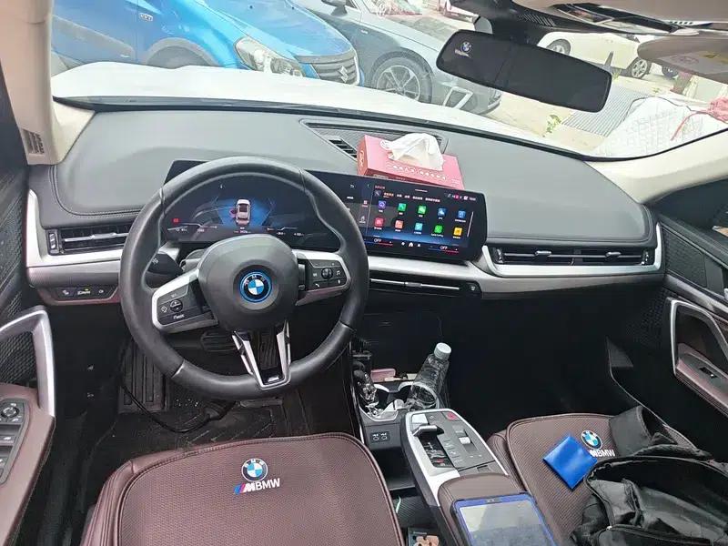 2024 BMW iX1 eDrive25L M Sport Package — миниатюра 10
