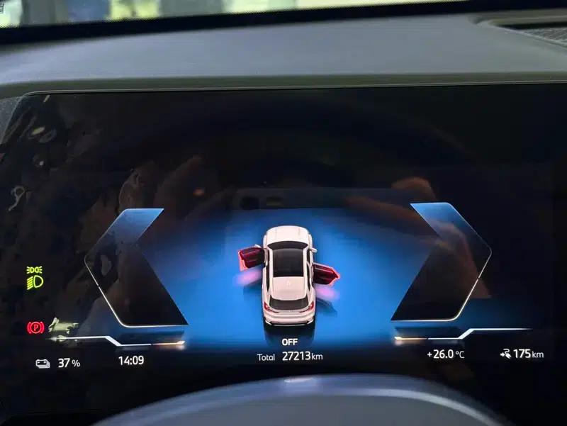 BMW iX1 2024 eDrive25L X Design Package — миниатюра 11