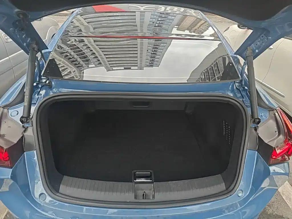 Nezha S 2023 Pure Electric 520km Rear-Wheel Drive Version — миниатюра 19