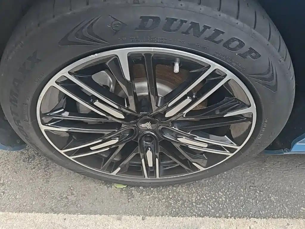 Nezha S 2023 Pure Electric 520km Rear-Wheel Drive Version — миниатюра 23