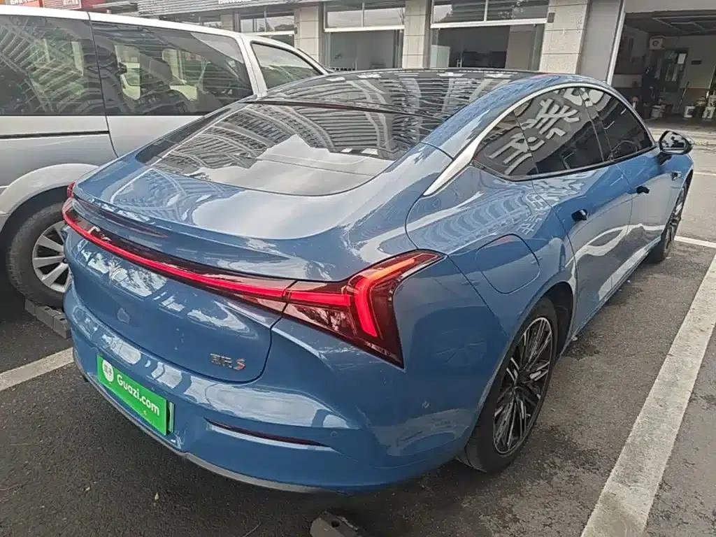 Nezha S 2023 Pure Electric 520km Rear-Wheel Drive Version — миниатюра 7