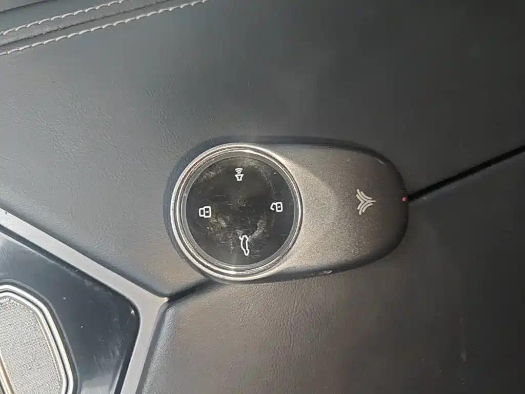 Nezha S 2023 Pure Electric 520km Rear-Wheel Drive Version — миниатюра 9