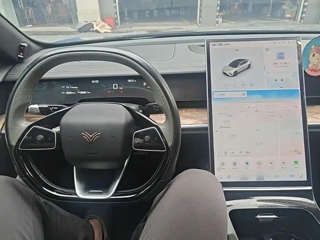 Nezha S 2023 Pure Electric 520km Rear-Wheel Drive Version — миниатюра 10
