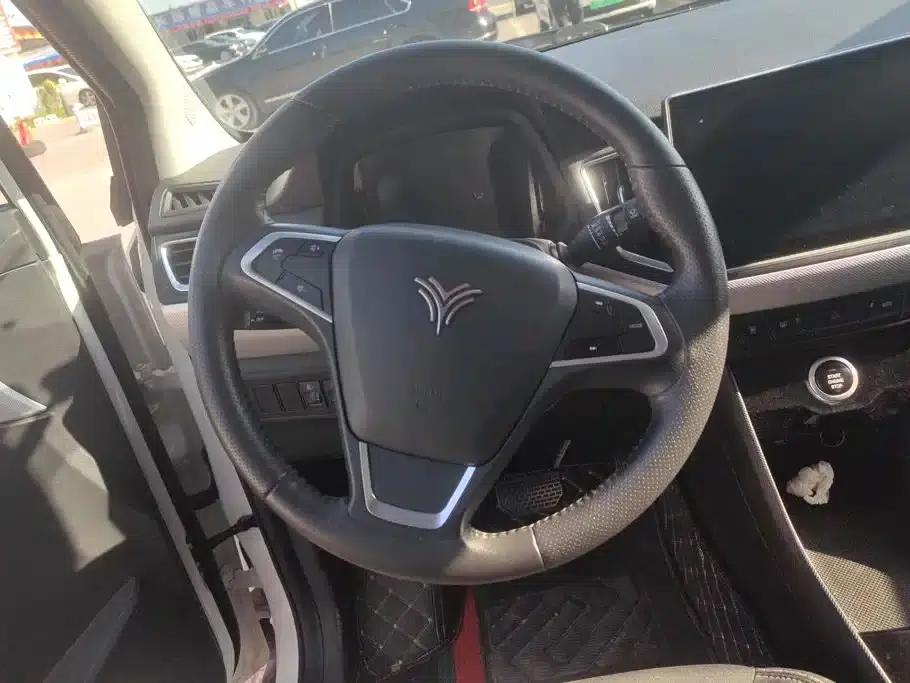 Nezha N01 2019 Model 380i — миниатюра 15