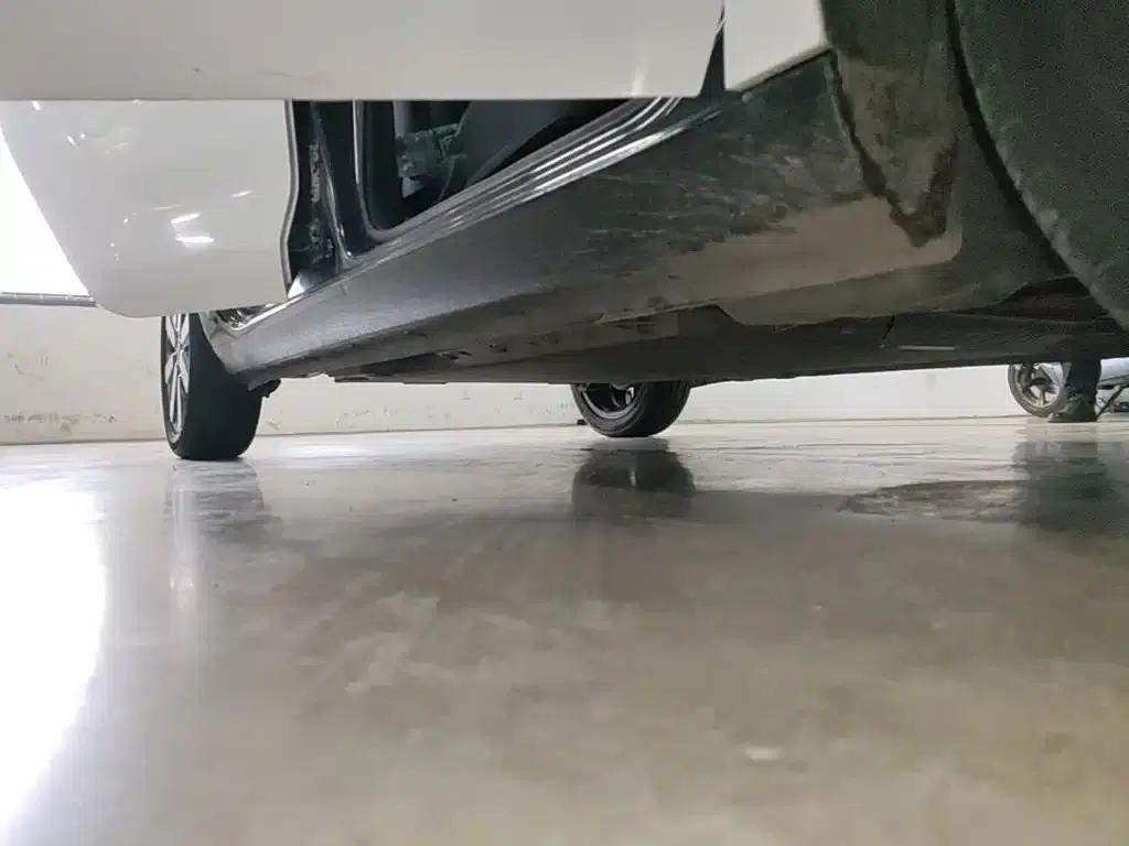 ORA Black Cat 2021 Model 351km Standard Edition — миниатюра 21