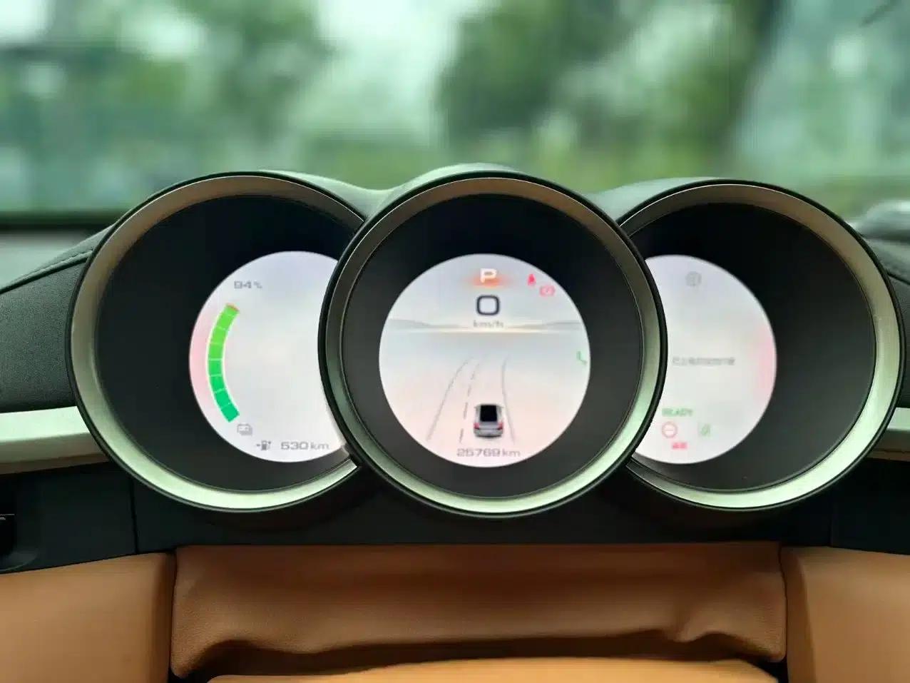 ORA Lightning Cat 2022 555km Premium Edition — миниатюра 10
