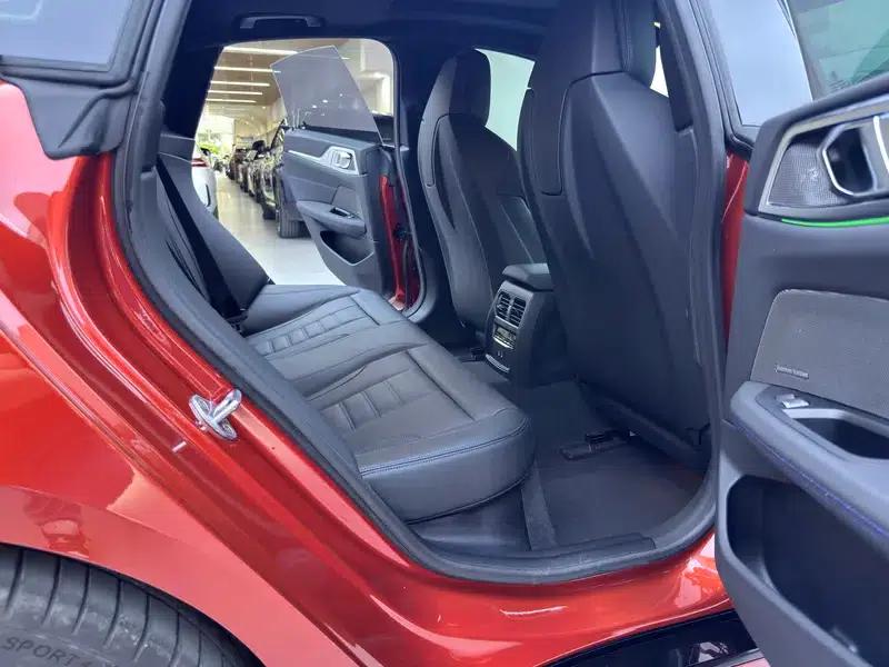 BMW i4 2022 M50 — миниатюра 18