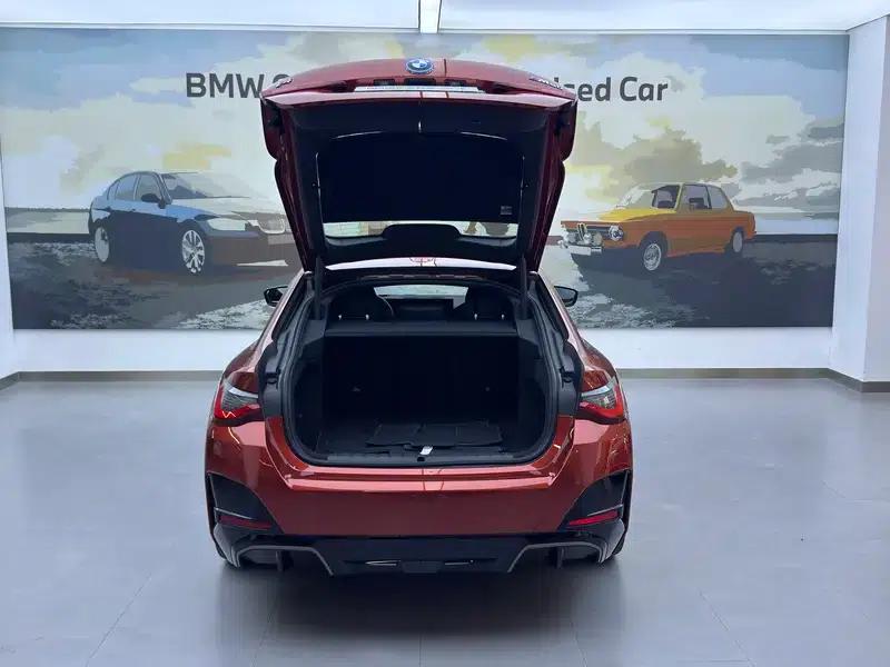 BMW i4 2022 M50 — миниатюра 10