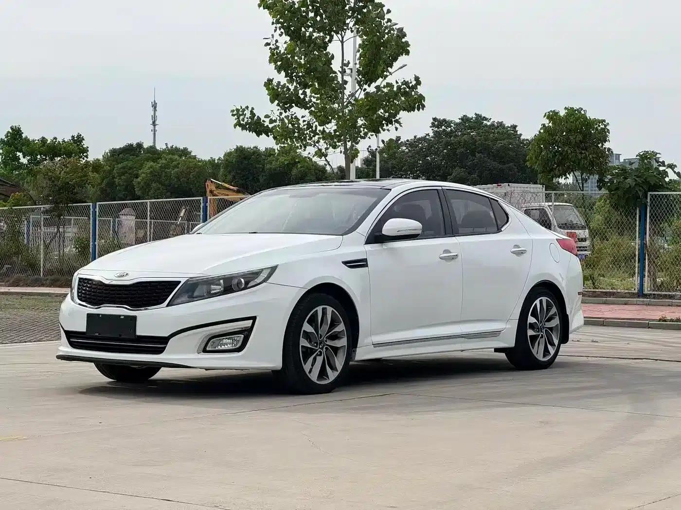 Kia K5 2014 2.0L Automatic Luxury — миниатюра 1
