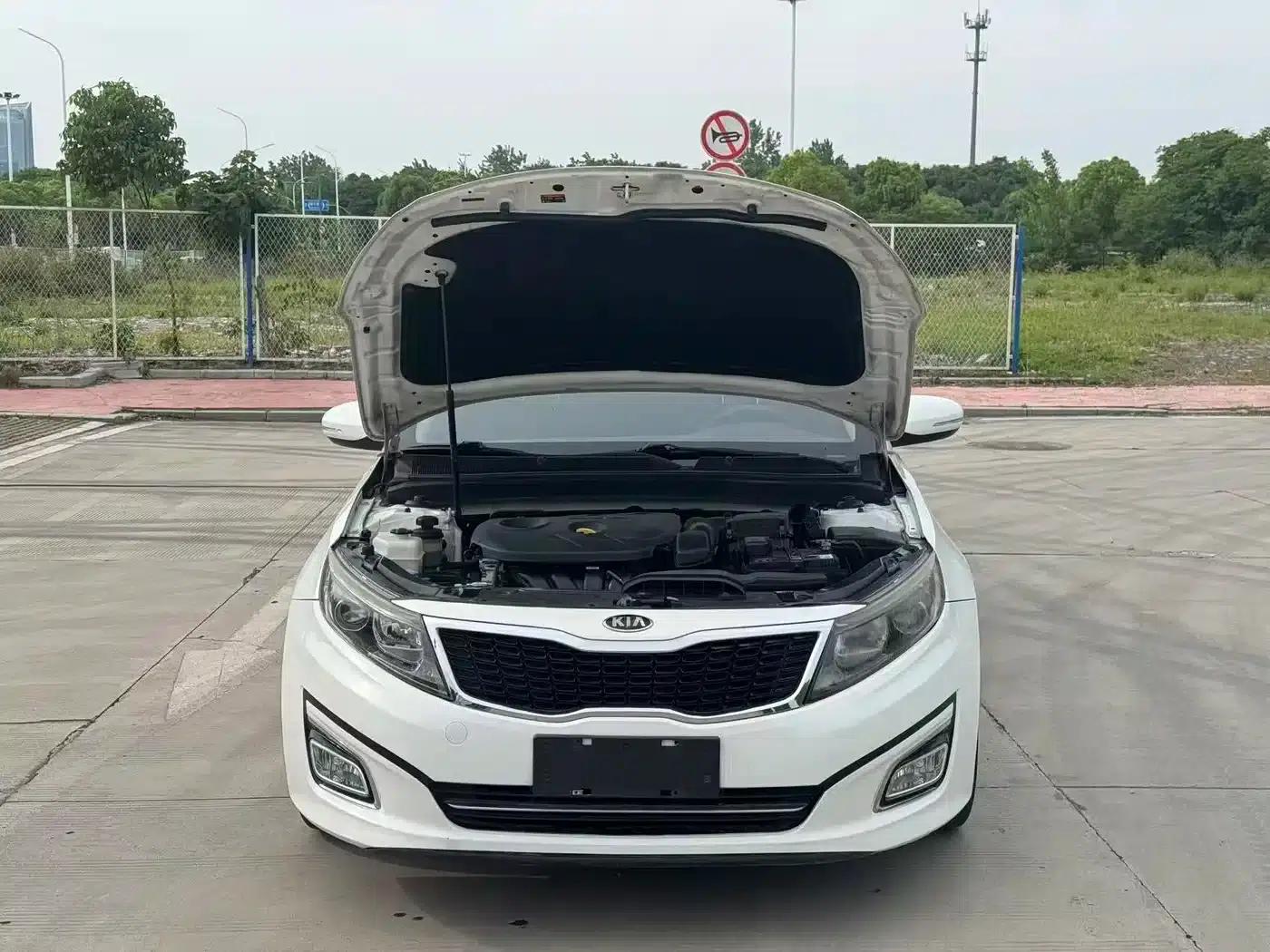 Kia K5 2014 2.0L Automatic Luxury — миниатюра 4