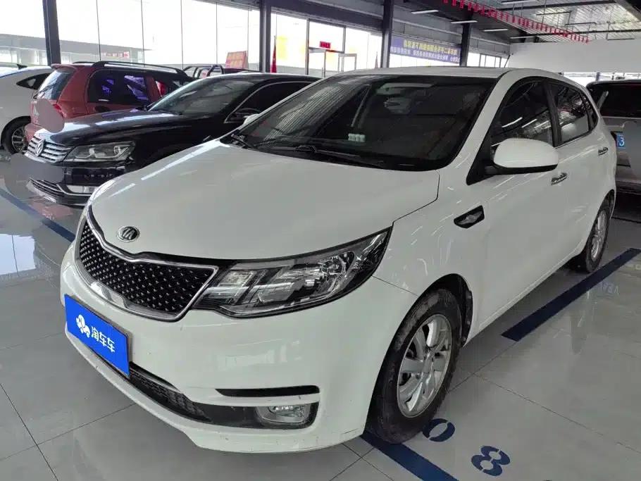 Kia K2 2015 Hatchback 1.4L AT GLS Cool Edition — миниатюра 1