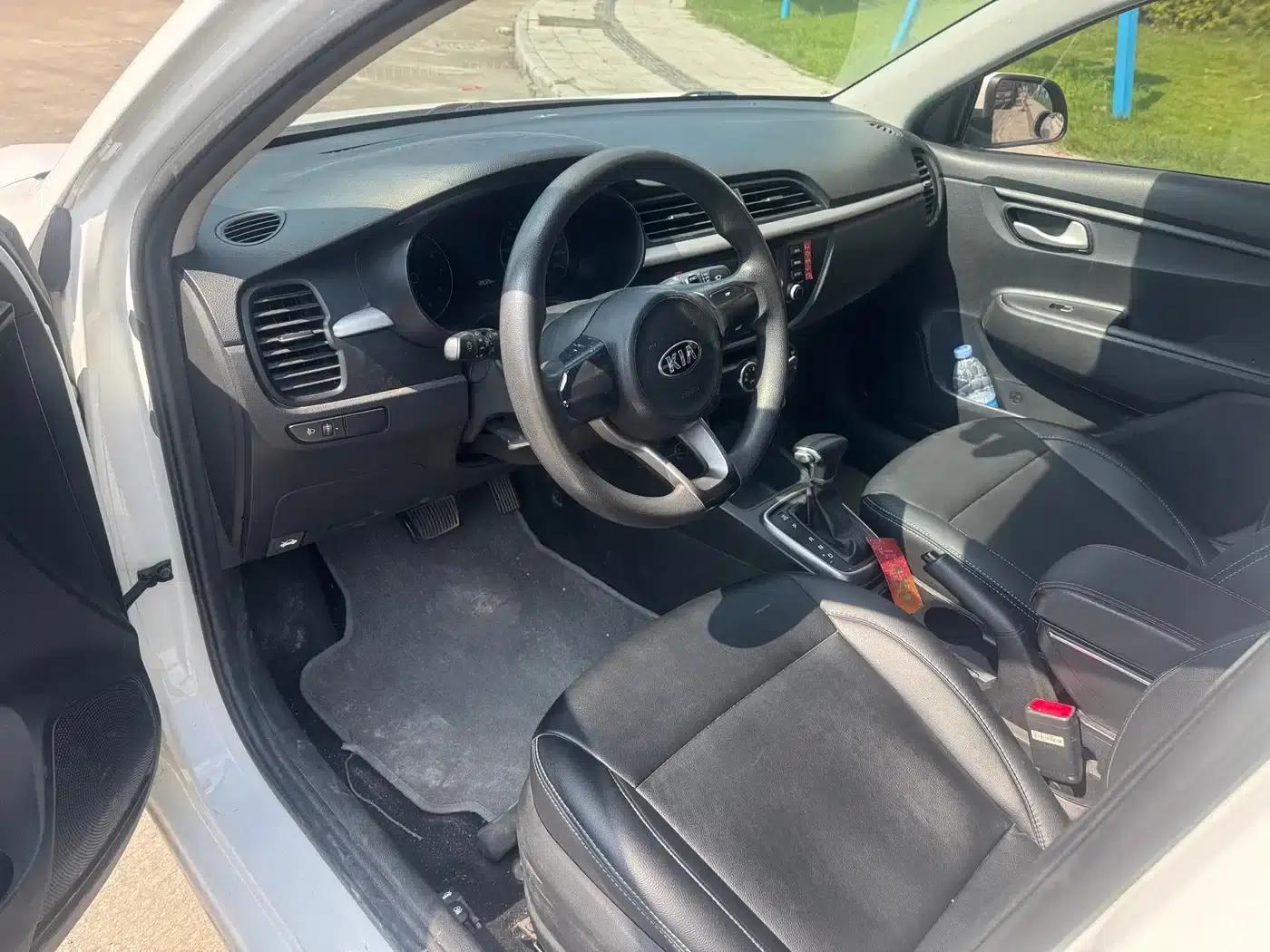 Kia K2 2017 Sedan 1.4L AT GLS — миниатюра 3