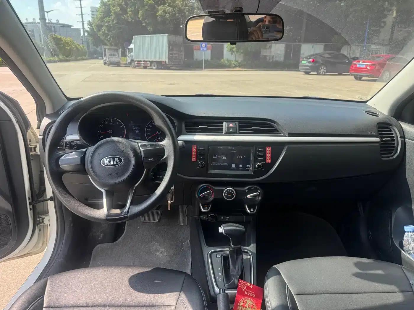 Kia K2 2017 Sedan 1.4L AT GLS — миниатюра 5