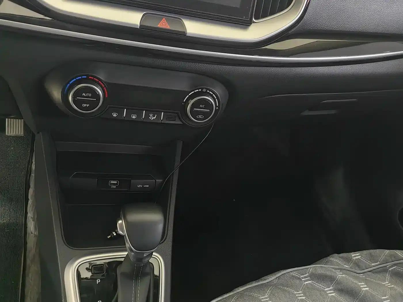 Kia K3 2021 1.4L CVT Enjoy Sunroof Edition — миниатюра 7