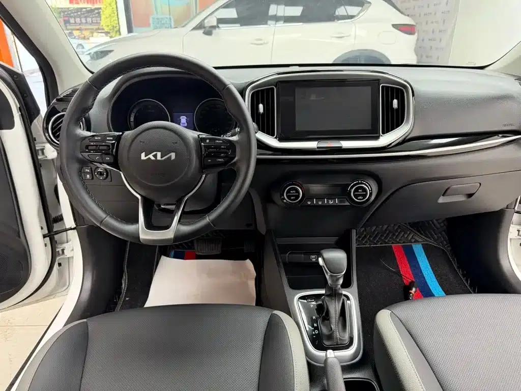 Kia K3 2021 1.4L CVT Sunroof Model — миниатюра 13