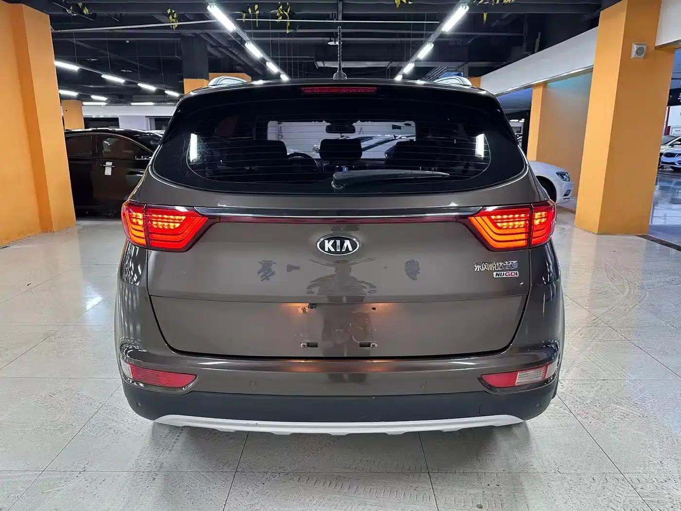 Kia KX5 2016 2.0L Automatic 2WD Premium — миниатюра 8