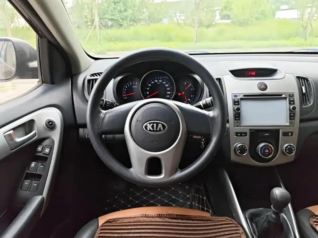 2014 Forte 1.6L MT GL — миниатюра 11
