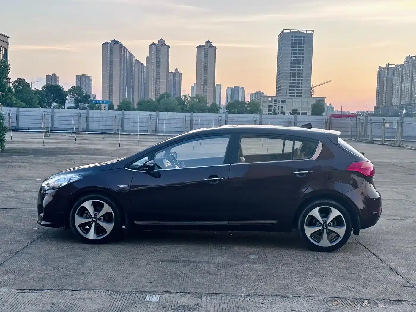 Kia K3S 2014 1.6L Automatic Premium — миниатюра 4