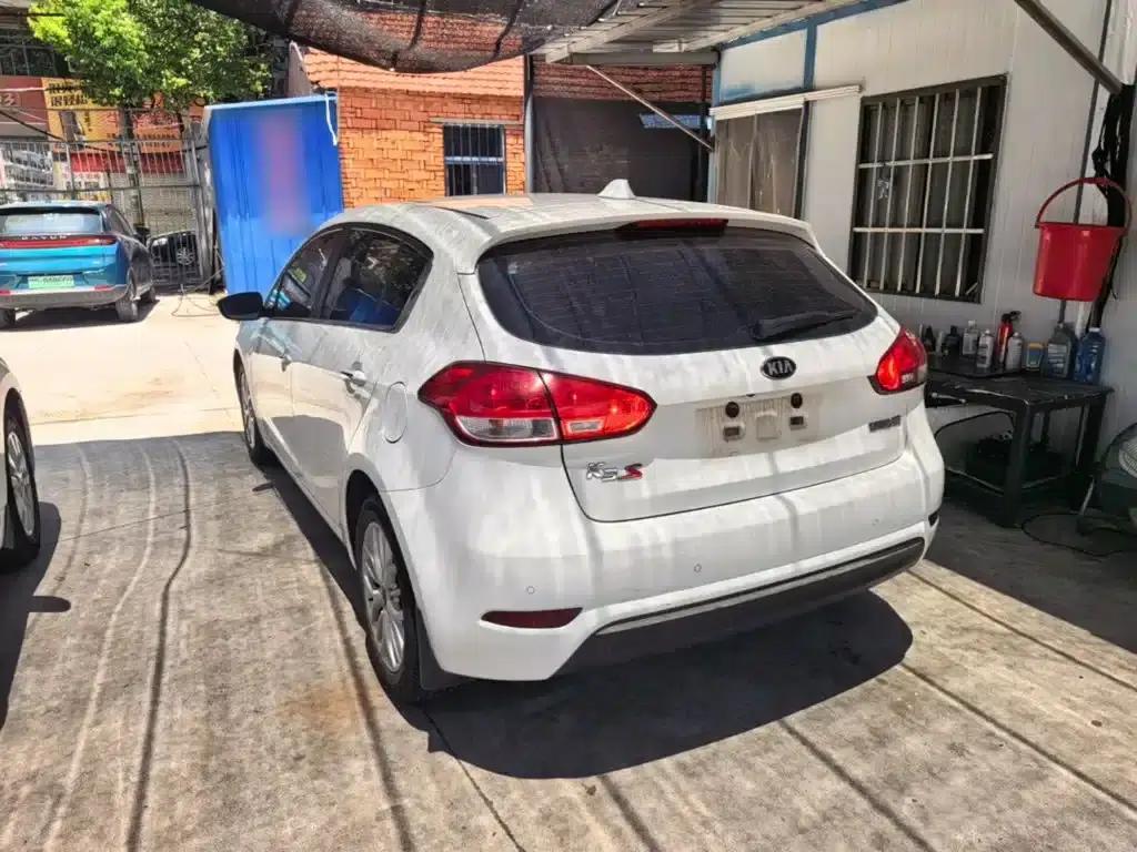 Kia K3S 2014 1.6L Manual GLS — миниатюра 5