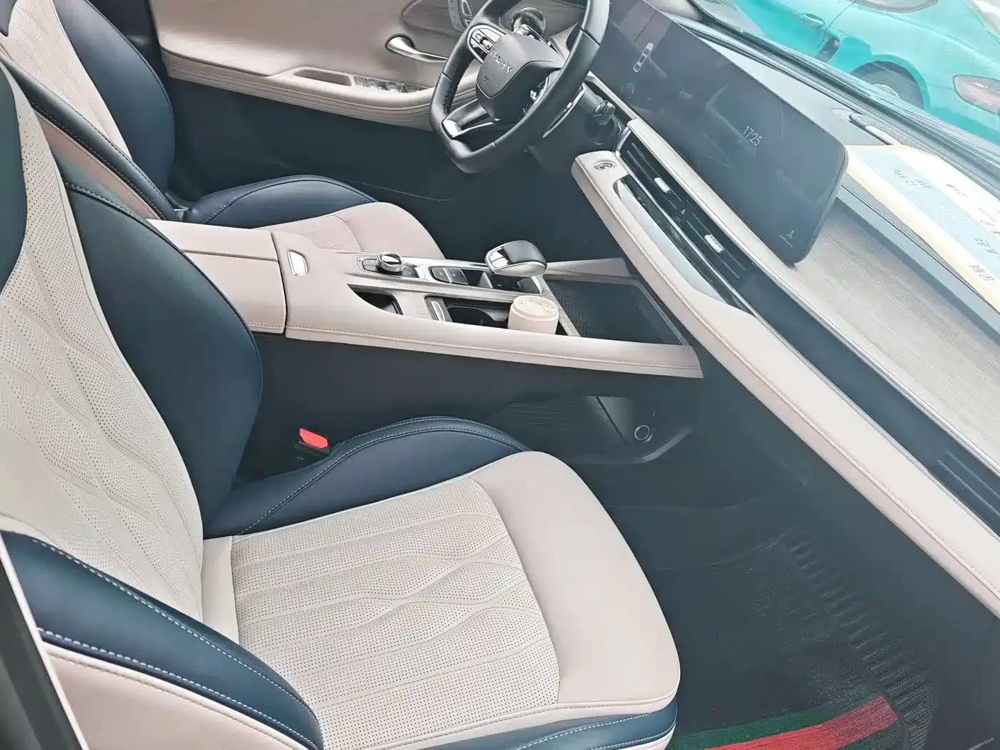 Chery Arrizo 8 2023 1.6T DCT (Standard) — миниатюра 13
