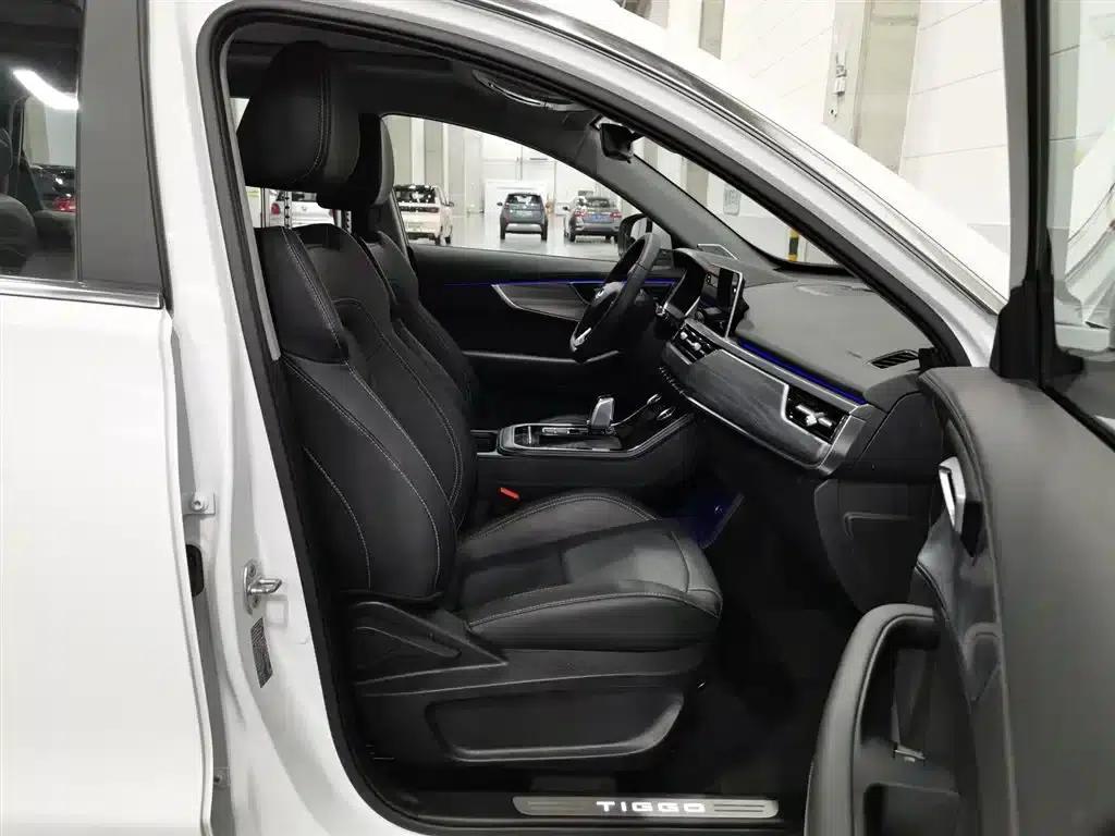Chery Tiggo 8 2020 Facelift 290TGDI Automatic Luxury Edition — миниатюра 23