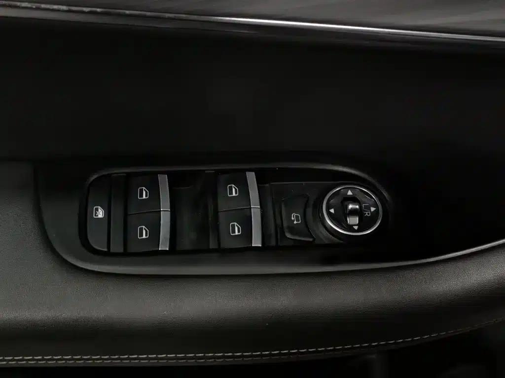 Chery Tiggo 8 2020 Facelift 290TGDI Automatic Luxury Edition — миниатюра 9