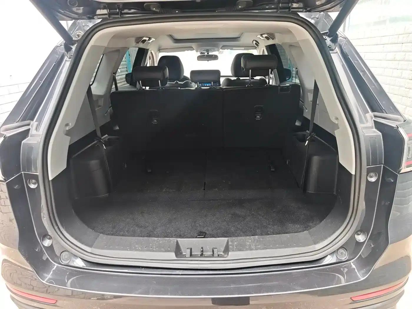 Chery Tiggo 8 2025 Excellence Edition 230TCI Automatic Luxury 7-Seater — миниатюра 12