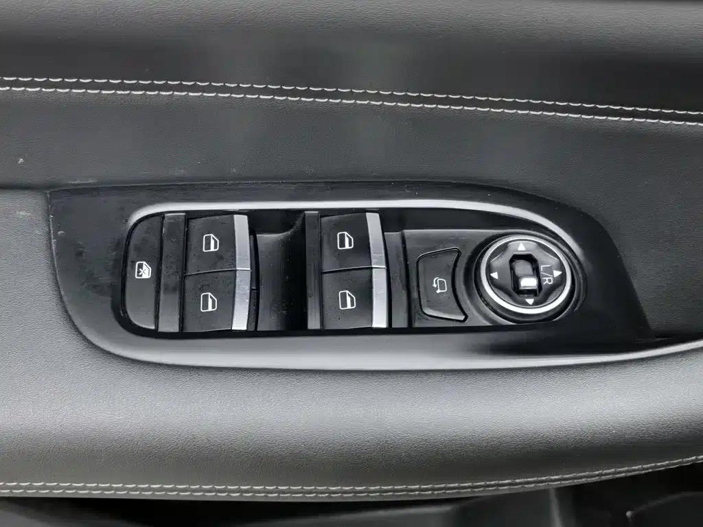 Chery Tiggo 8 2021 Kunpeng Edition 290TGDI Automatic Wind Chaser Edition — миниатюра 9