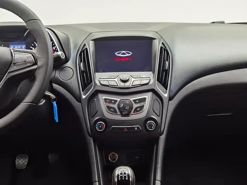 Chery Arrizo 5 2017 1.5L Manual Fashion Edition — миниатюра 12