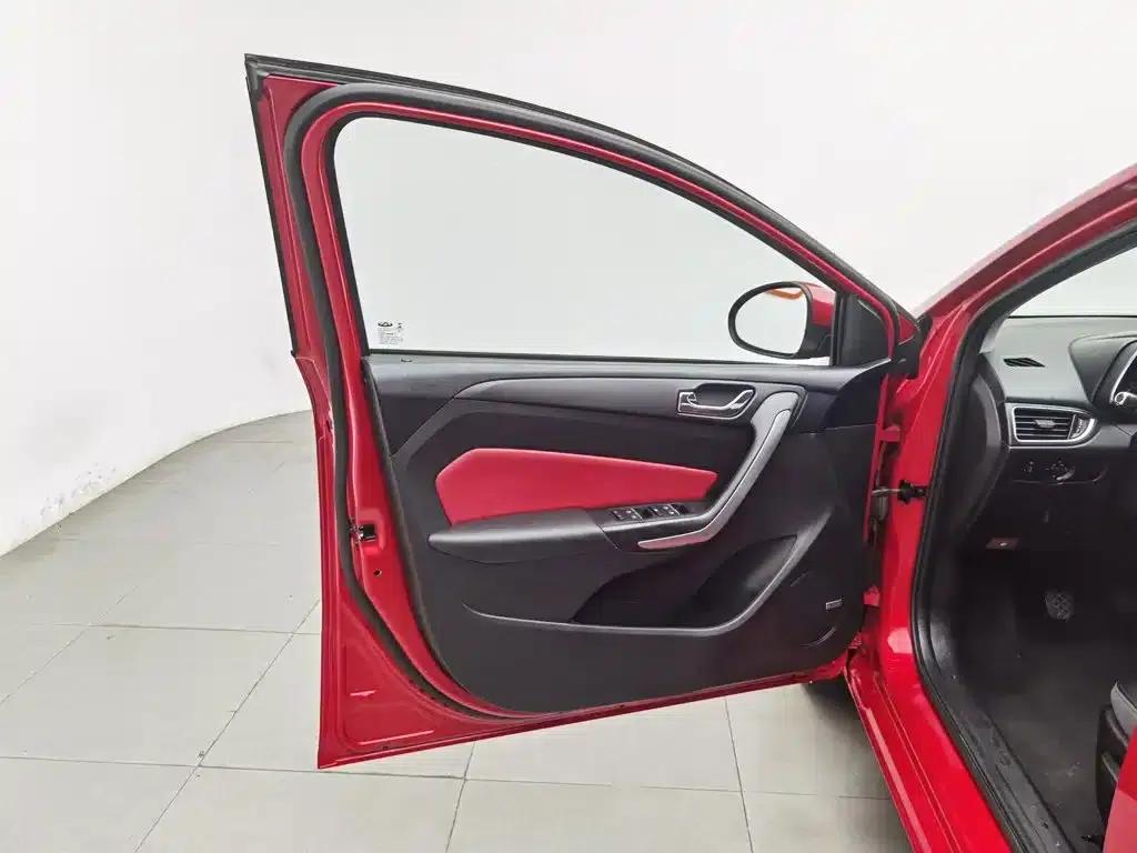 Chery Arrizo 5 2017 1.5L Manual Fashion Edition — миниатюра 8