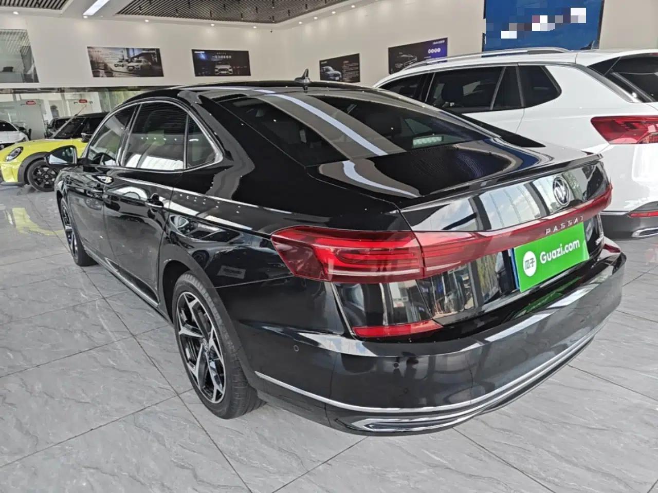 Volkswagen Passat 2023 Restyled 330TSI Starry Luxury Edition — миниатюра 4