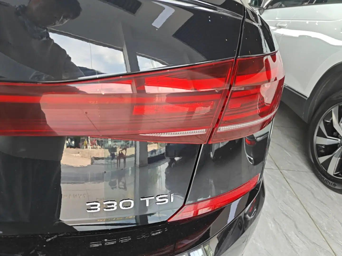Volkswagen Passat 2023 Restyled 330TSI Starry Luxury Edition — миниатюра 9