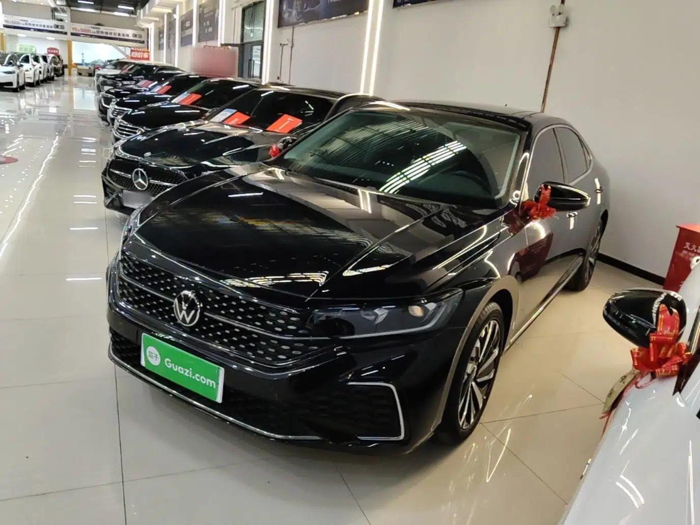Volkswagen Passat 2022 330TSI Starry Elite Edition Custom Version — миниатюра 1