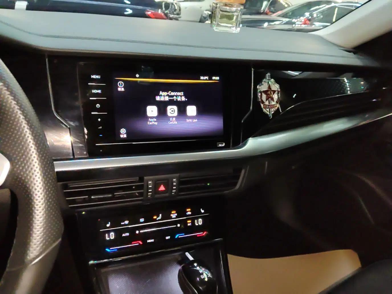 Volkswagen Passat 2022 330TSI Starry Elite Edition Custom Version — миниатюра 15