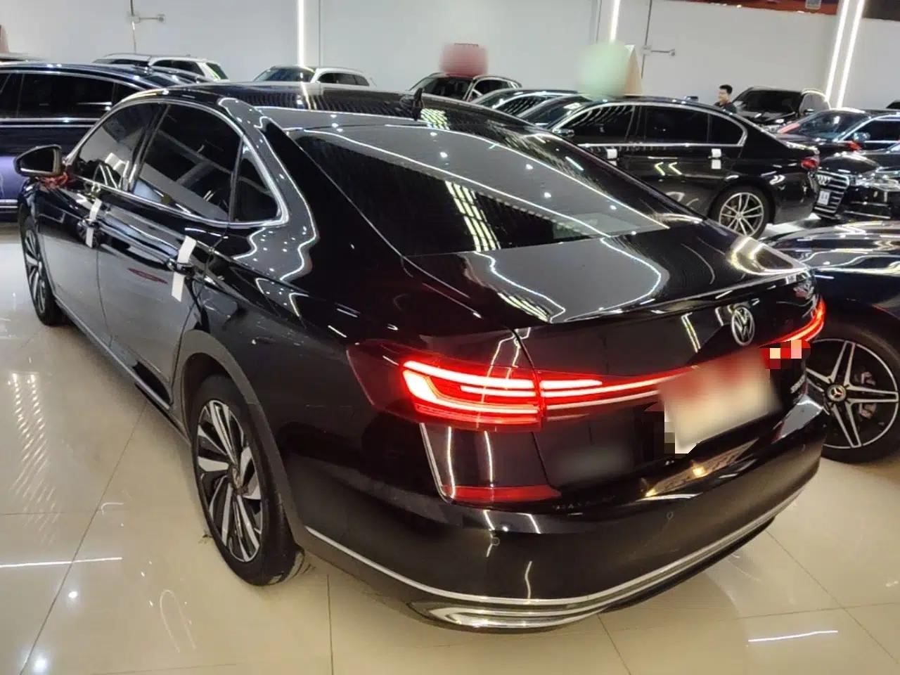 Volkswagen Passat 2022 330TSI Starry Elite Edition Custom Version — миниатюра 4