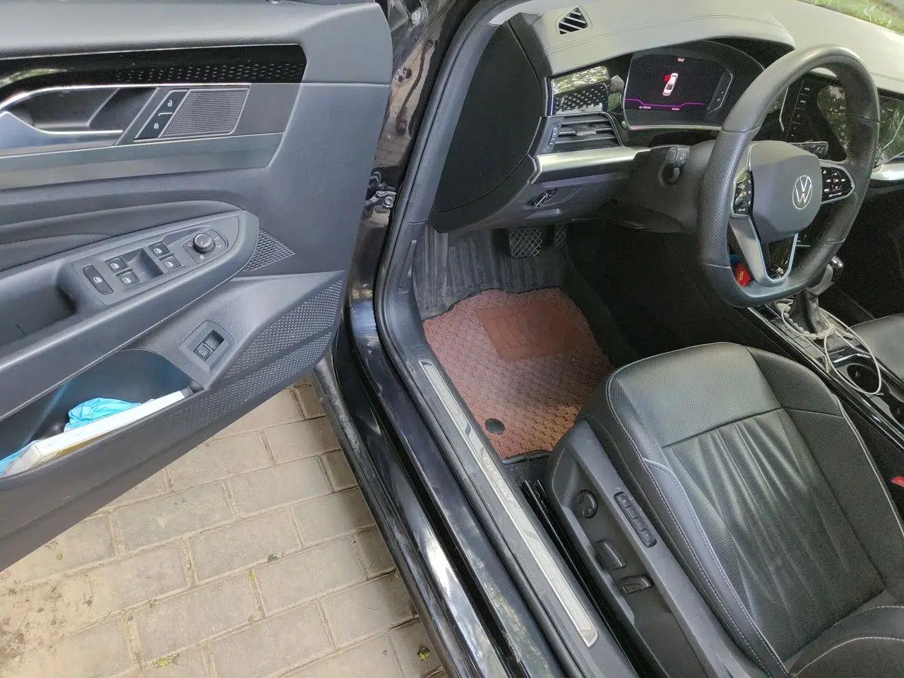 Volkswagen Passat 2022 330TSI Starry Luxury Edition — миниатюра 16