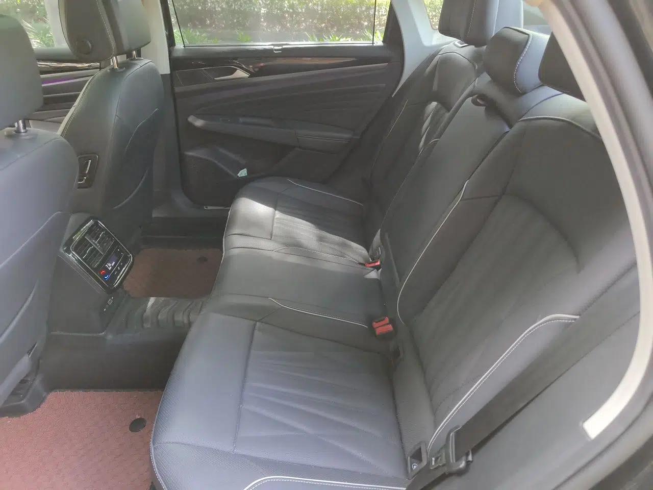 Volkswagen Passat 2022 330TSI Starry Luxury Edition — миниатюра 17