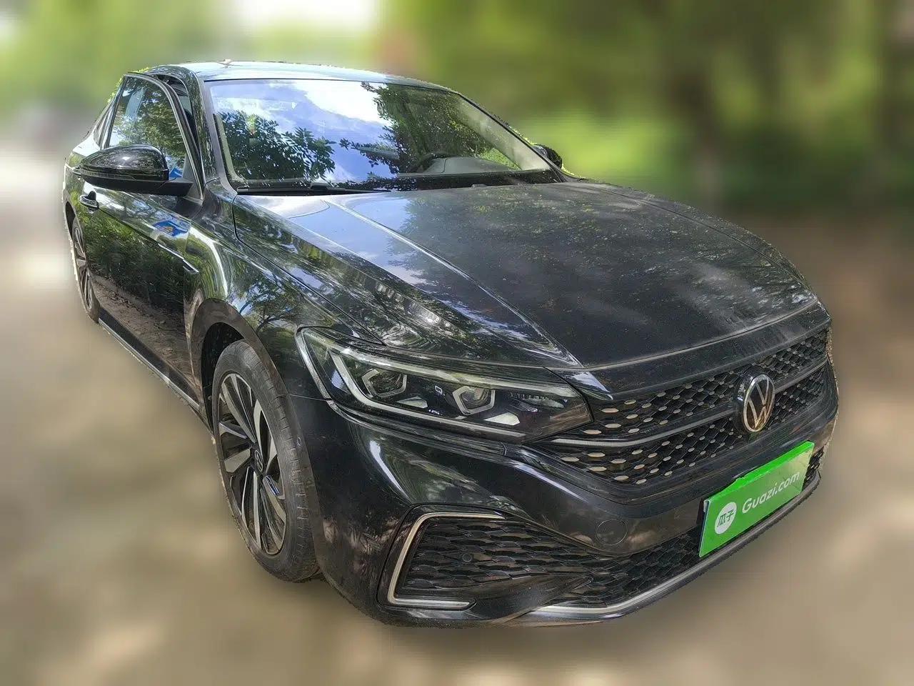 Volkswagen Passat 2022 330TSI Starry Luxury Edition — миниатюра 3