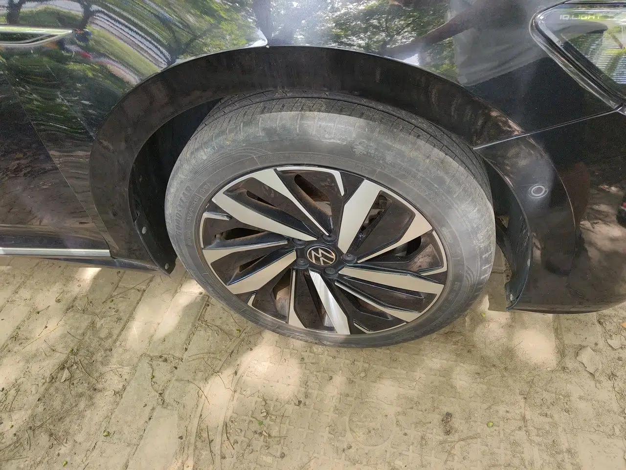 Volkswagen Passat 2022 330TSI Starry Luxury Edition — миниатюра 8