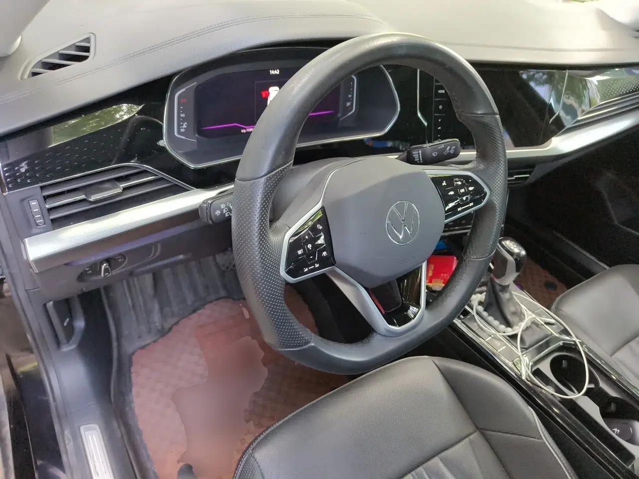 Volkswagen Passat 2022 330TSI Starry Luxury Edition — миниатюра 10