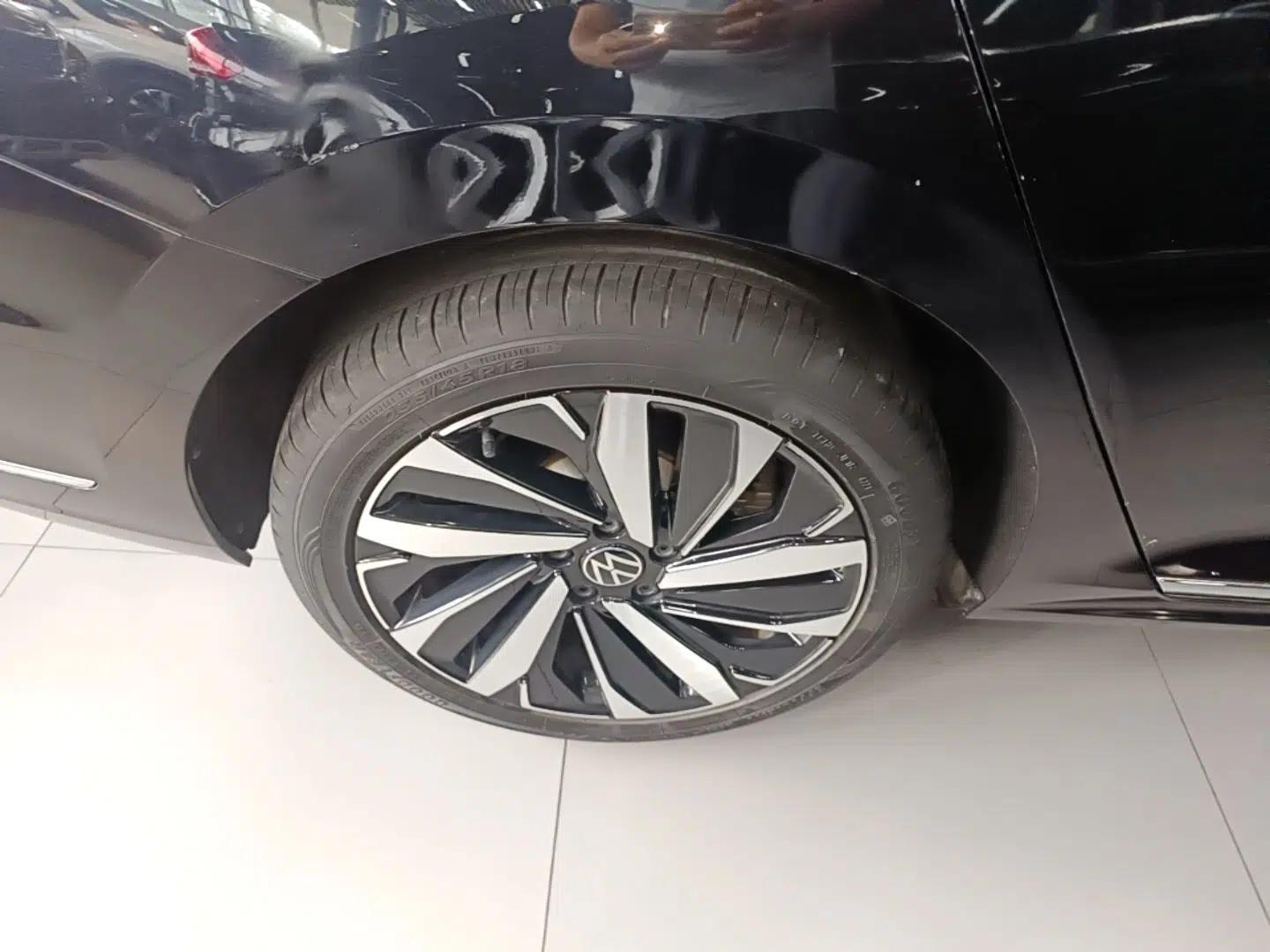 Volkswagen Passat 2022 330TSI Elite Edition — миниатюра 11