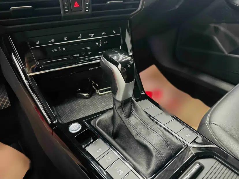 Volkswagen Passat 2022 330TSI Elite Edition — миниатюра 21