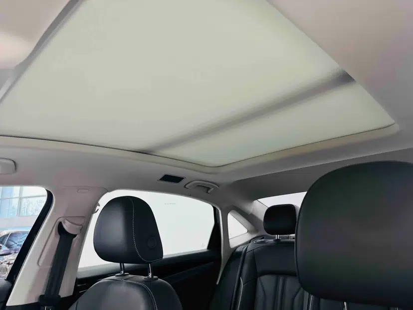 Volkswagen Passat 2022 330TSI Elite Edition — миниатюра 26