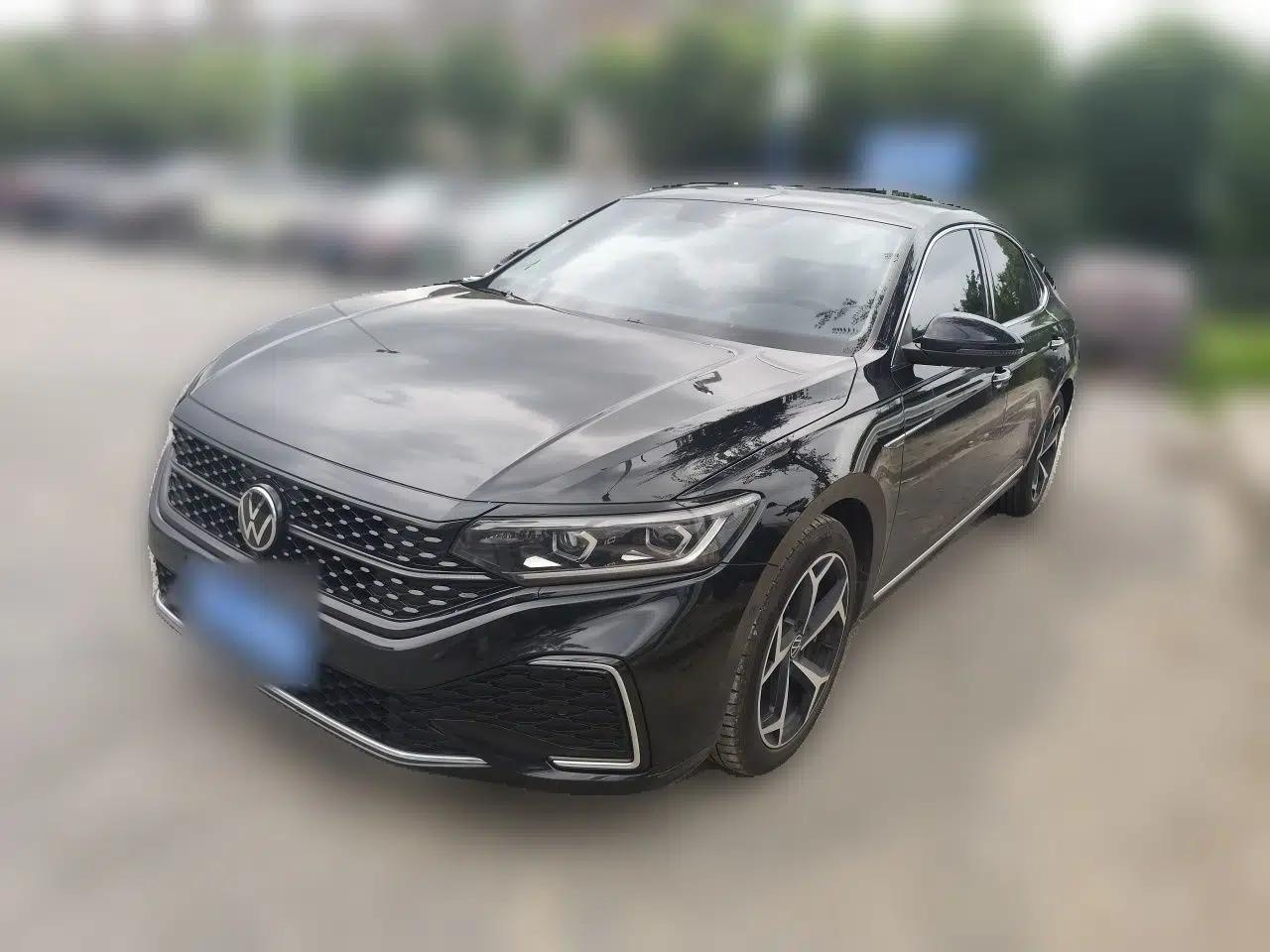 Volkswagen Passat 2024 380TSI Starry Dragon Edition — миниатюра 1